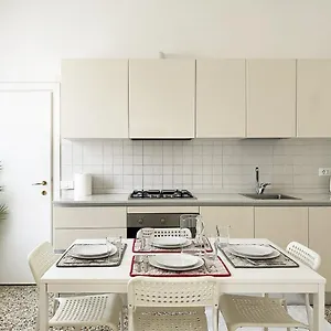 ca-girolamo-apartment.hotelslidodijesolo.com/